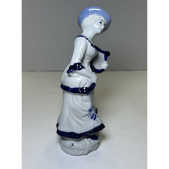 Vintage Victorian/Colonial Porcelain Women Playing Instrument Figurine - Picture 4 of 5